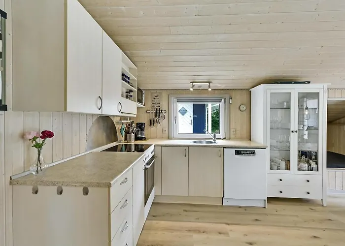 2 Bedroom Pet Friendly In