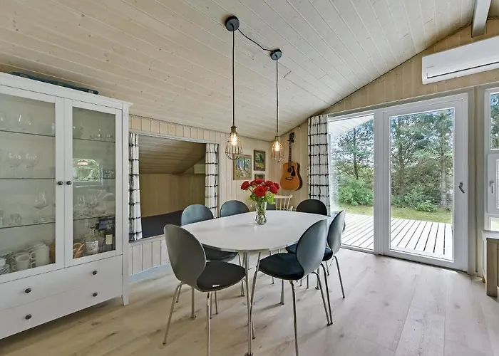 Дом отдыха 2 Bedroom Pet Friendly In Хеммет