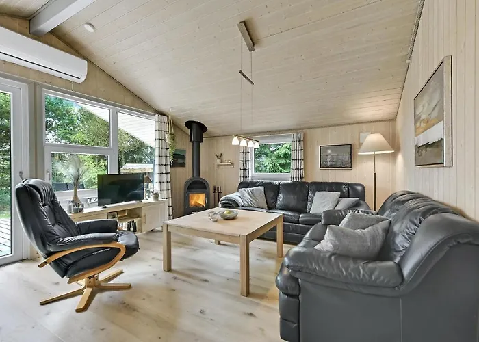 2 Bedroom Pet Friendly In Дом отдыха *